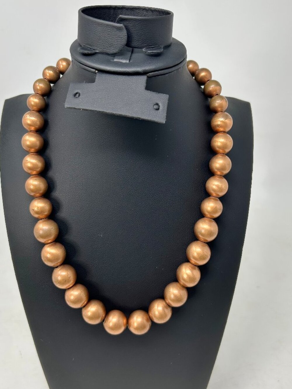 Vtg Unmarked Woman’s Necklace 18” Copper Large Beads MCM Barrel Clasp 86.8gr